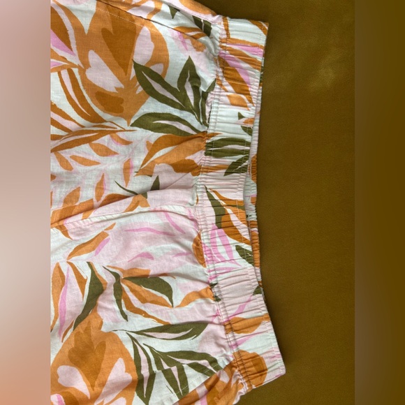 Women's C&C California Elastic Waist 100%
Linen Orange Floral Pants - Picture 6 of 8